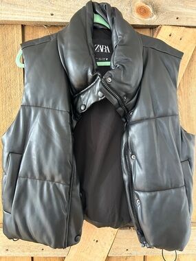 ZARA Black Faux Leather Quilted Puffer Vest